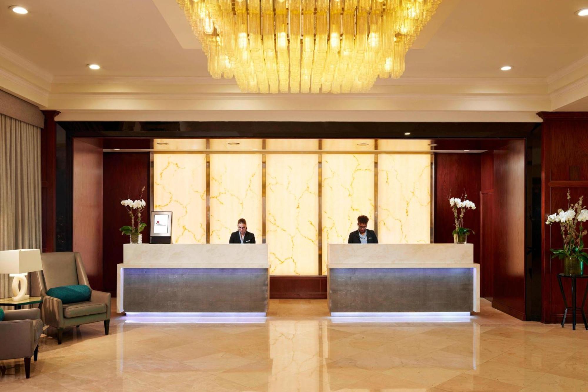 Miami Marriott Dadeland Hotel Exterior photo