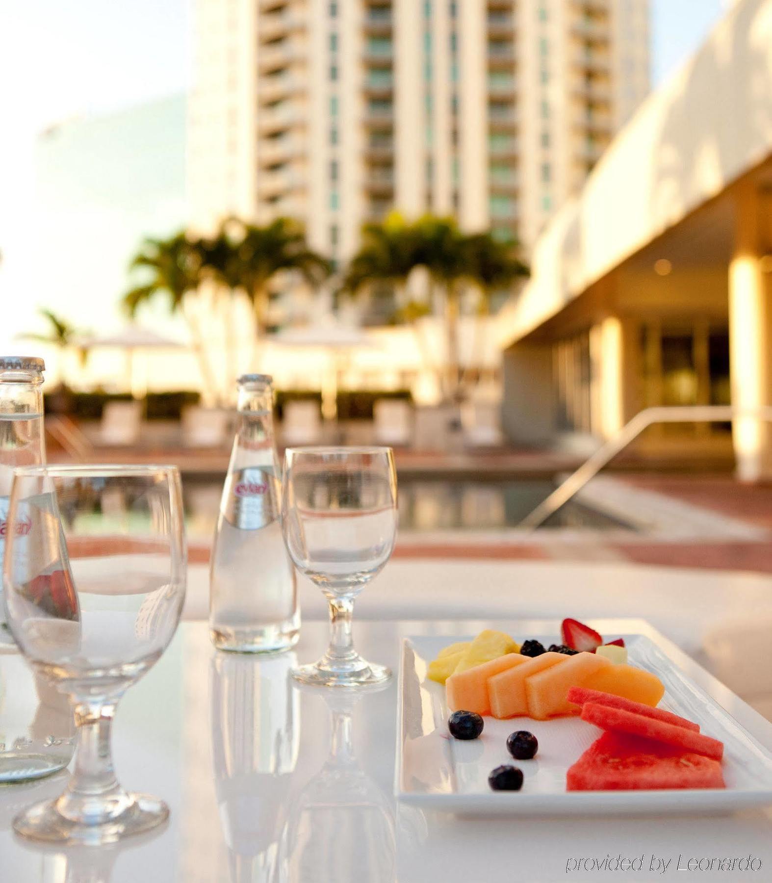 Miami Marriott Dadeland Hotel Exterior photo